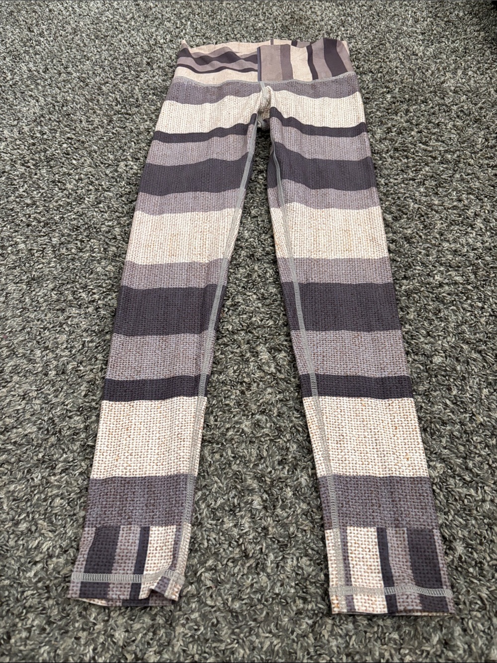 Niyama Sol stripe leggings Small Hot Yoga Pilates soft athleisure athletic walk